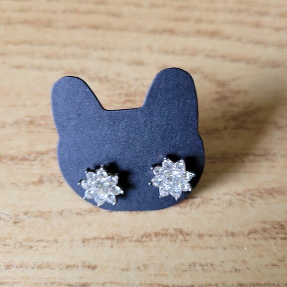 Set of 4 Stud Earrings - Picture 4 of 5